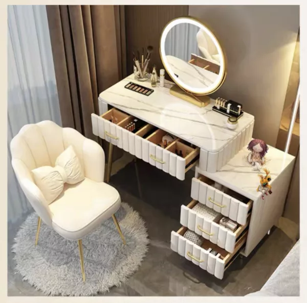 Lumière Chic Vanity
