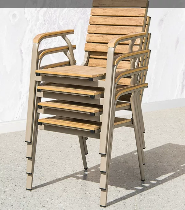 Arbor Retreat Dining Set