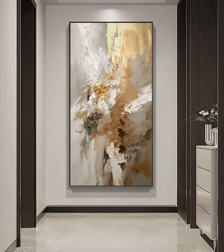 Golden Cascades of Light A Symphony of Metallic Warmth and Textured Elegance in Abstract Motion
